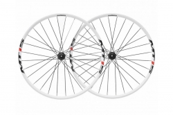 Колеса Shimano WH-MT15, МТВ белые, передн+задн 8-9зв. для диск торм, Center Lock 26¨