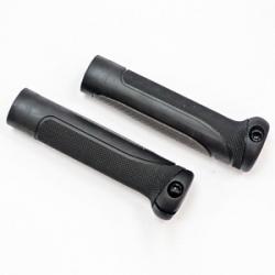 Ручки руля Velo VLG-1321AD3 135 мм, с замками, черный